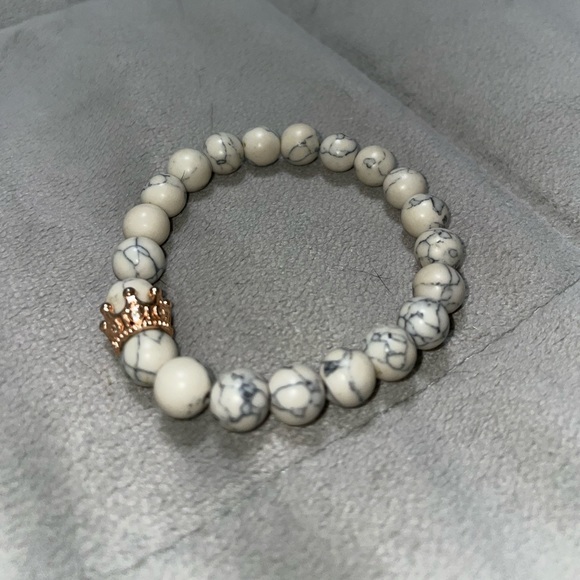 Handmade Onyx Bracelet from Etsy. White and Grey Gemstone - Picture 3 of 5